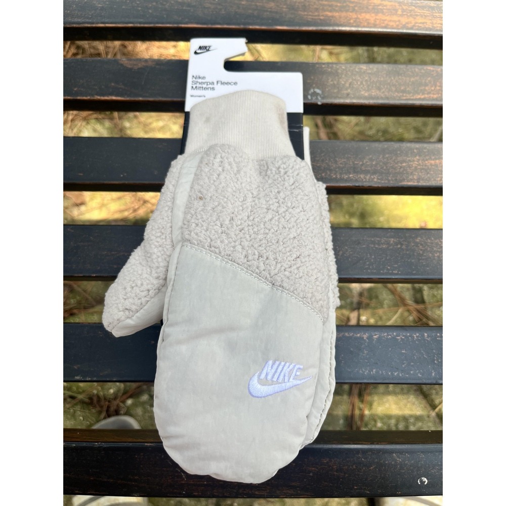 Nike Sherpa Fleece Mittens Womens XS/S Beige White Winter Warm Gloves New